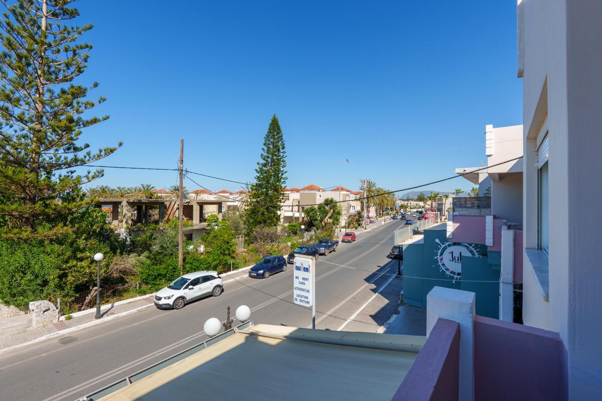 Nikos Apartments Agia Marina  Екстер'єр фото