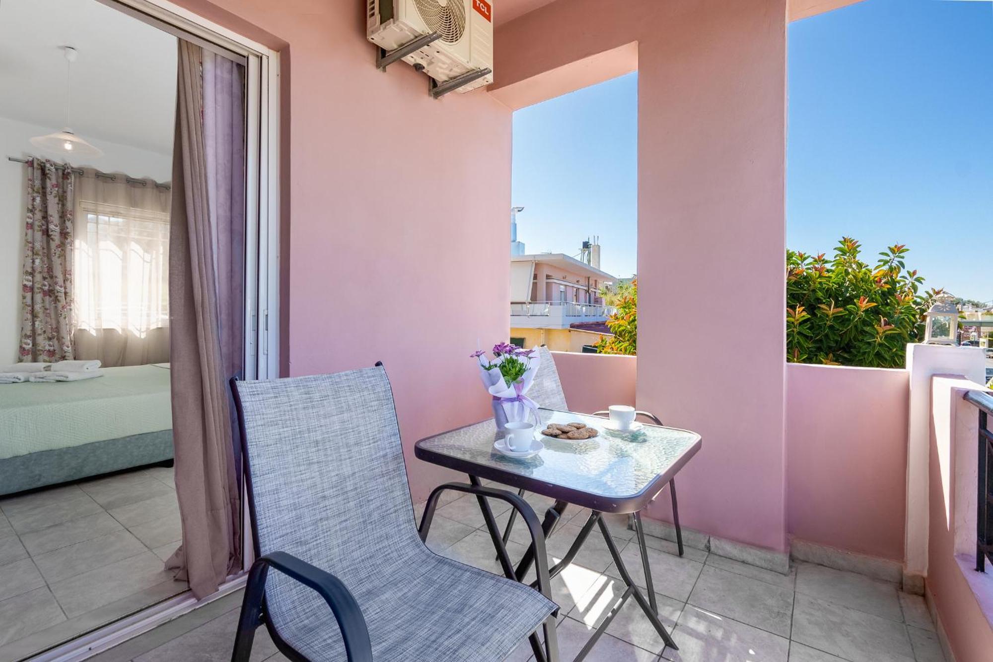 Nikos Apartments Agia Marina  Екстер'єр фото