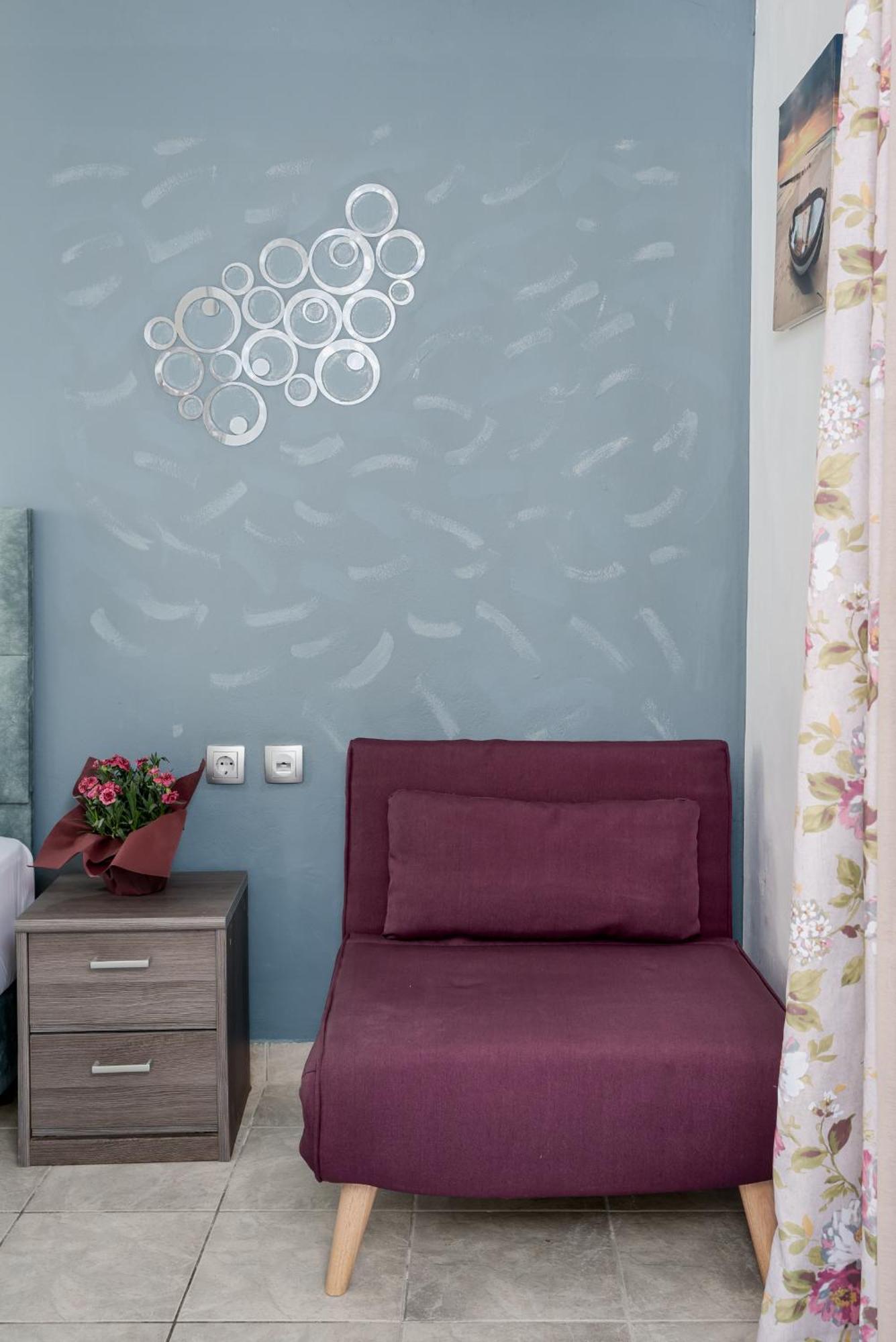Nikos Apartments Agia Marina  Екстер'єр фото