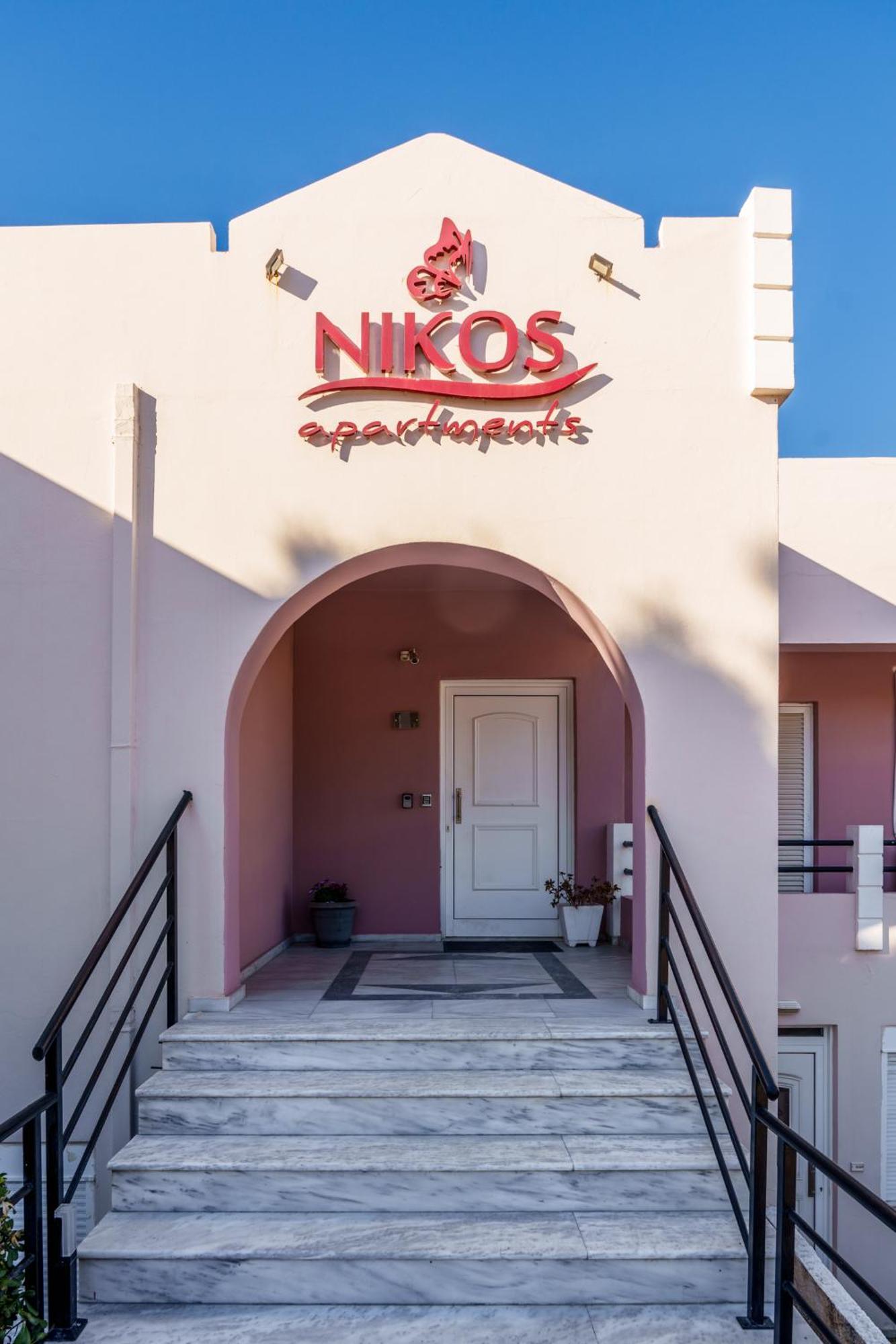 Nikos Apartments Agia Marina  Екстер'єр фото